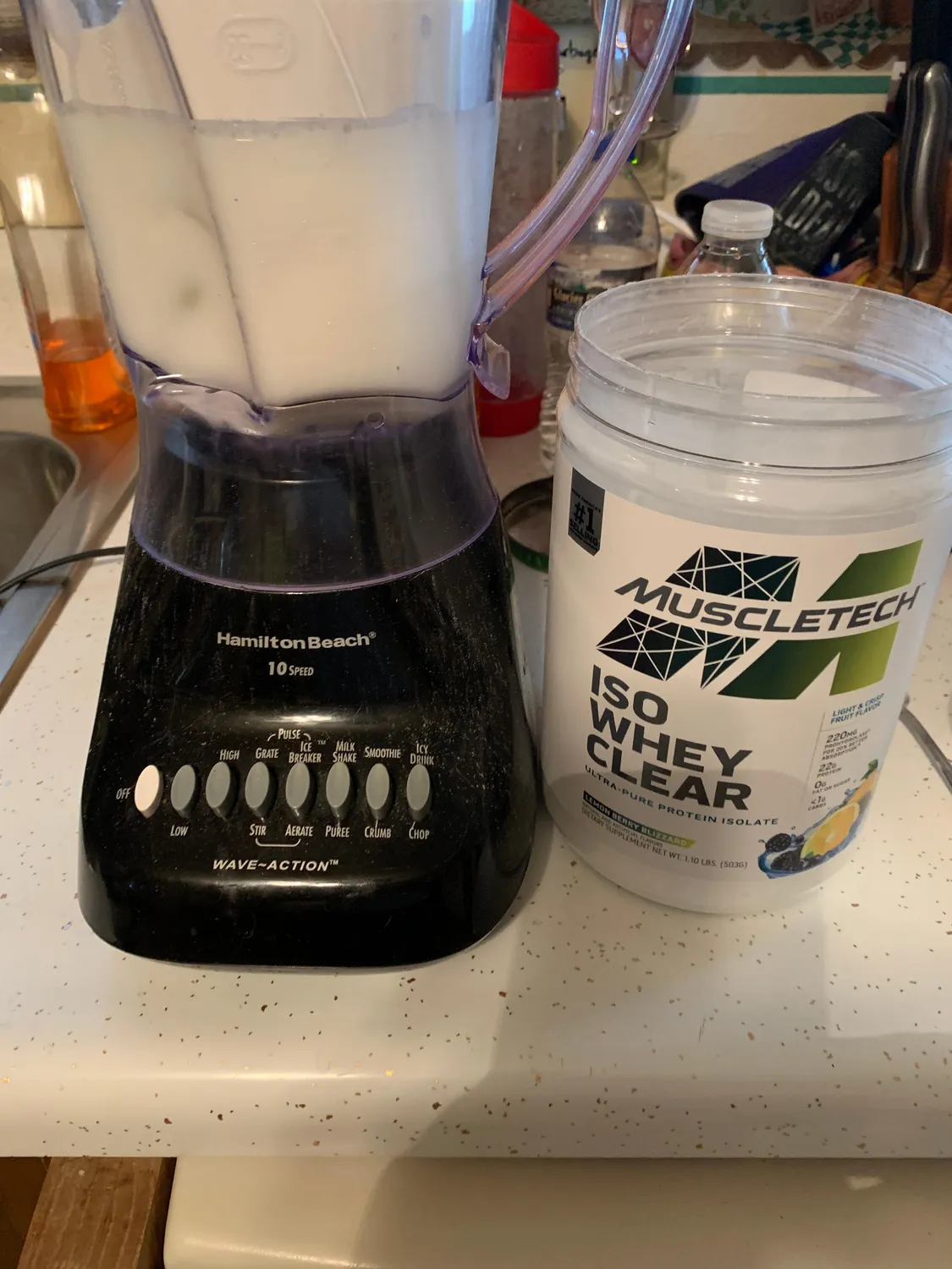 MuscleTech Iso Whey Clear Proteinpulver verschiedene Sorten leicht